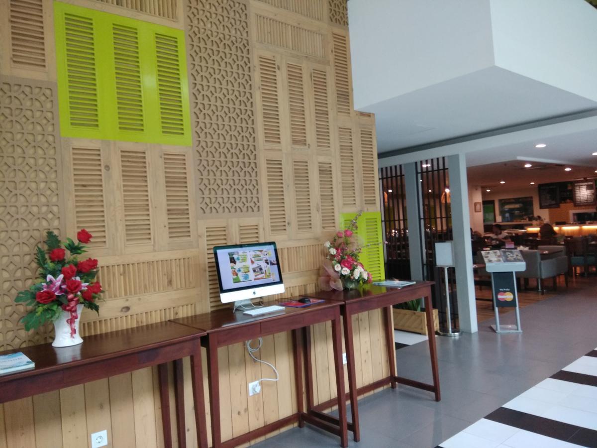 Maxonehotels.Com At Kramat Jakarta Bagian luar foto