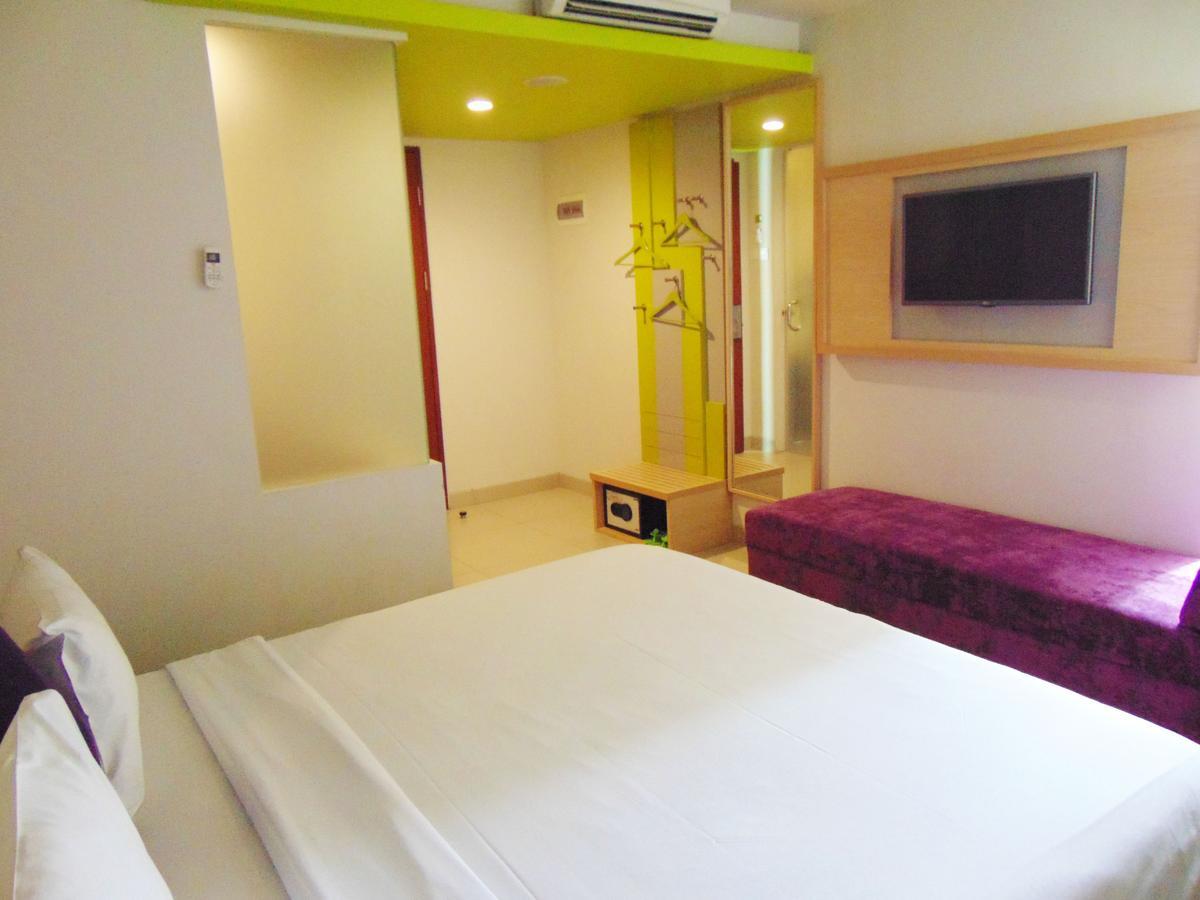 Maxonehotels.Com At Kramat Jakarta Bagian luar foto